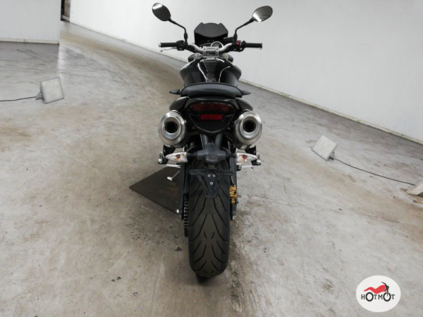 Мотоцикл TRIUMPH Street Triple 2011, Черный пробег 26961 | Мототека